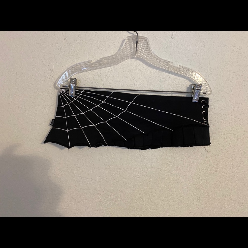 Tiny micro skirt, spider web